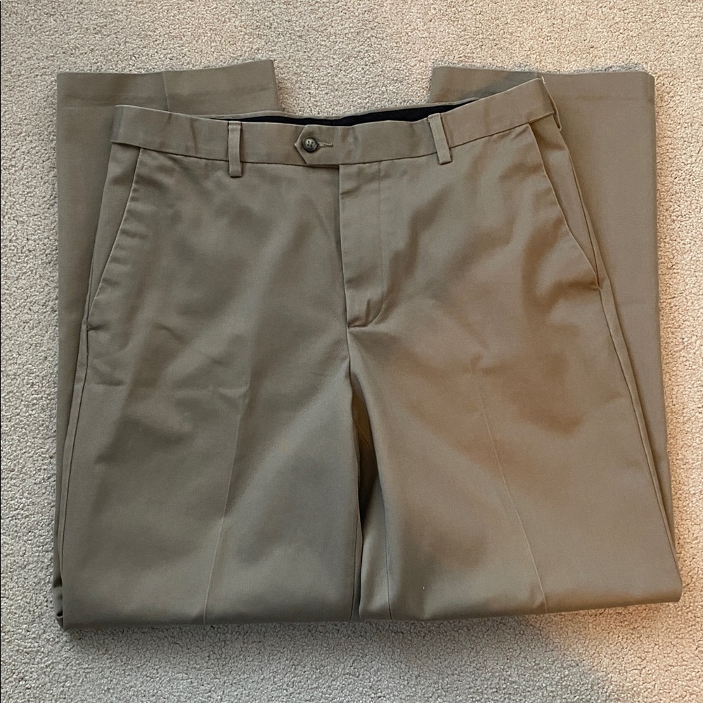 Croft & Barrow cotton 32 x 32 classic flat front Men's khaki Tan Pants